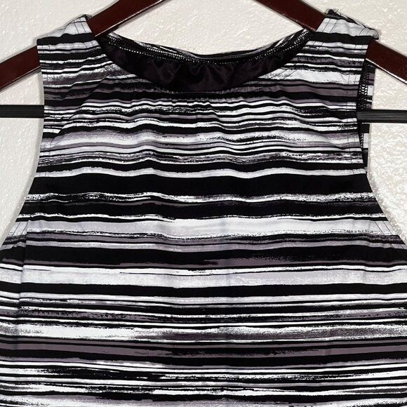 Lands End Womens Black & White Striped High-Neck Tankini Swim Top Size 8 Nylon/S - Picture 6 of 12